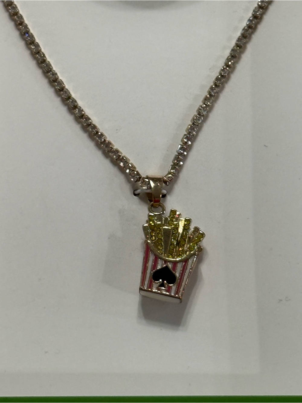 Kate Spade x Target Limited Edition Gold French Fry Charm Necklace NIB - Picture 2 of 4